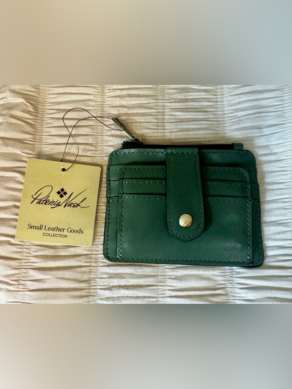 Patricia Nash Green Leather Card & Key Holder with Snap Tab